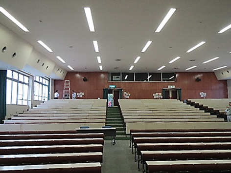 長崎大学講堂